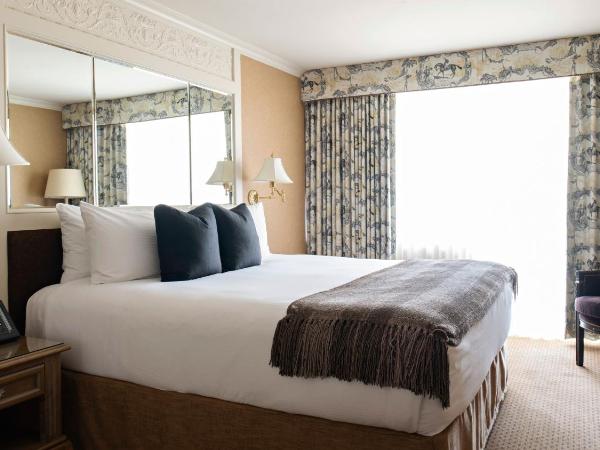 Wedgewood Hotel & Spa - Relais & Chateaux : photo 2 de la chambre suite 1 chambre lit king-size