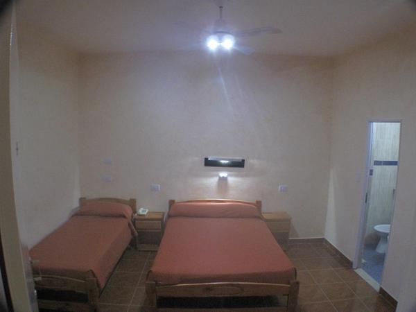 Hotel Los Cedros : photo 3 de la chambre chambre triple