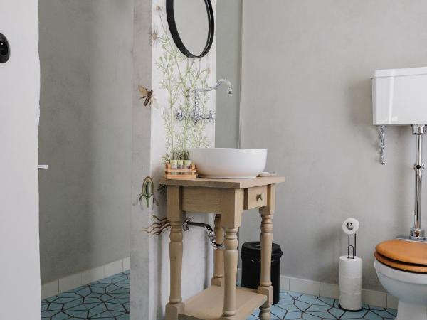 Monastery Garden Bistro & Rooms : photo 4 de la chambre chambre double