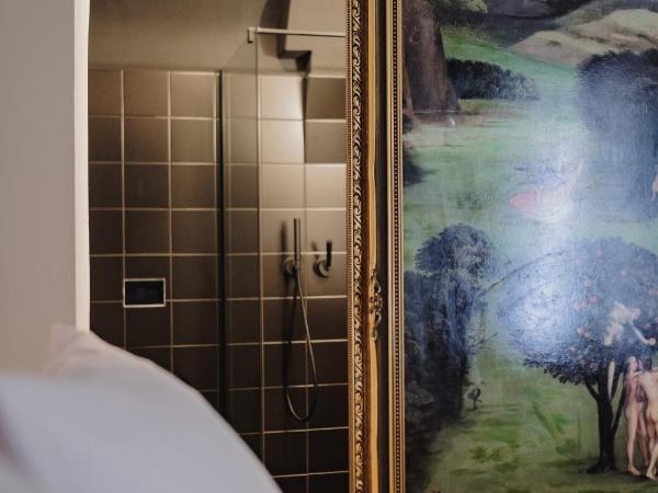 Monastery Garden Bistro & Rooms : photo 7 de la chambre chambre double