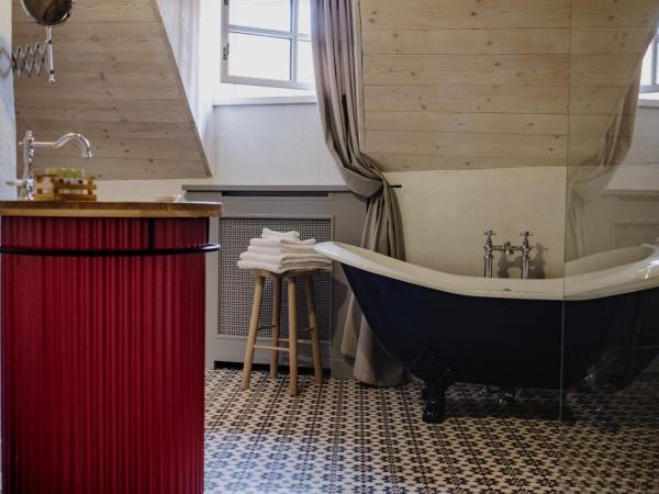 Monastery Garden Bistro & Rooms : photo 8 de la chambre studio deluxe