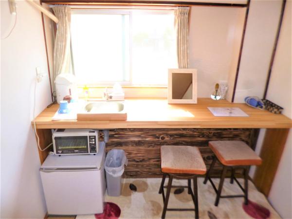 Guesthouse Oasis : photo 3 de la chambre chambre lits jumeaux avec salle de bains commune