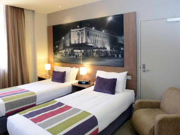 Grosvenor Hotel Adelaide : photo 2 de la chambre chambre lits jumeaux supérieure avec 2 lits simples