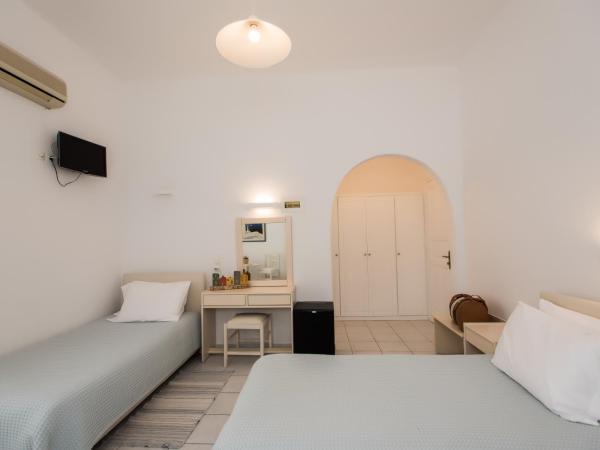 Hotel Charissi : photo 2 de la chambre chambre triple