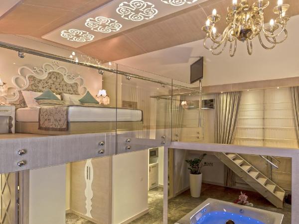 Xperia Saray Beach Hotel : photo 6 de la chambre chambre lit king-size