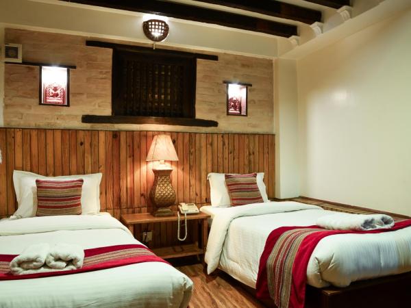 Nepal Pavilion Inn : photo 2 de la chambre chambre lits jumeaux deluxe