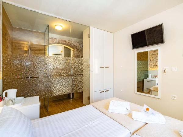 Idassa Palace rooms : photo 5 de la chambre chambre double ou lits jumeaux