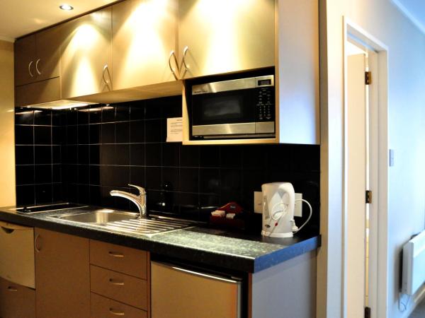 St James Apartments : photo 4 de la chambre studio