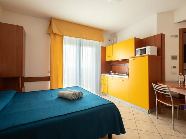 Hotel Sheila : photo 2 de la chambre appartement 2 chambres avec balcon