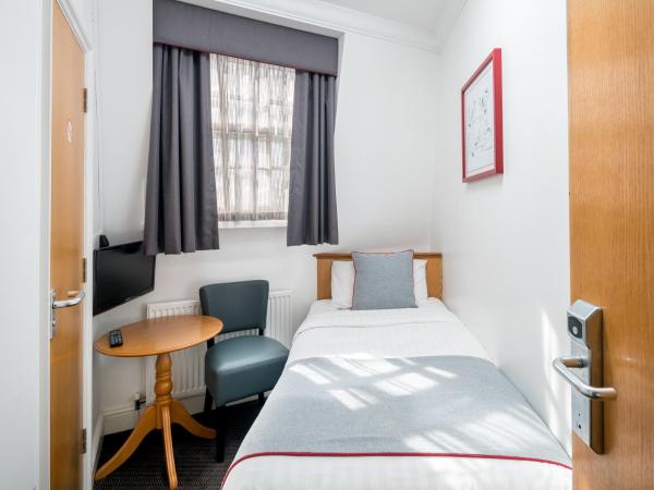 OYO Townhouse New England, London Victoria : photo 1 de la chambre chambre simple standard