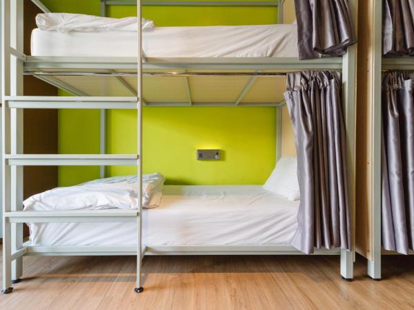 Siamaze Hostel : photo 5 de la chambre lit dans dortoir mixte de 8 lits