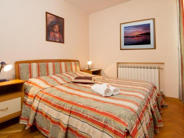 Villa Sveta Eufemija Bed end Breakfast II : photo 9 de la chambre grande chambre double ou lits jumeaux