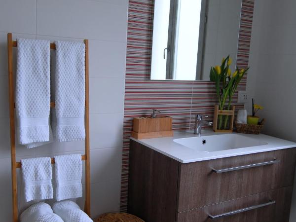 Colazione da Augusta - Guesthouse : photo 9 de la chambre chambre double avec salle de bains privative