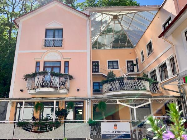 Apartma La Provence : photo 7 de la chambre studio avec lit double