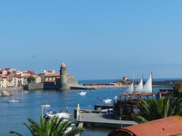 Hôtel Triton : photo 2 de la chambre chambre double - vue latérale sur mer