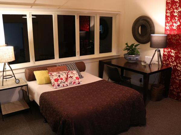 Nyima Tashi Buddhist Centre : photo 4 de la chambre studio avec vue sur jardin