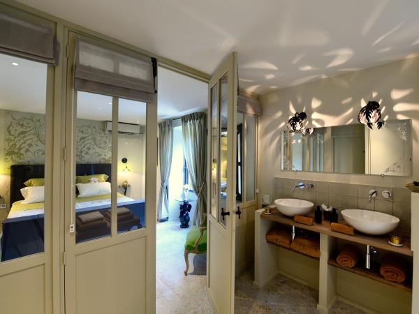 Provence Km28 : photo 2 de la chambre chambre double deluxe avec douche