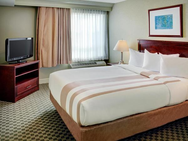 Chateau Nova Kingsway : photo 2 de la chambre chambre lit queen-size