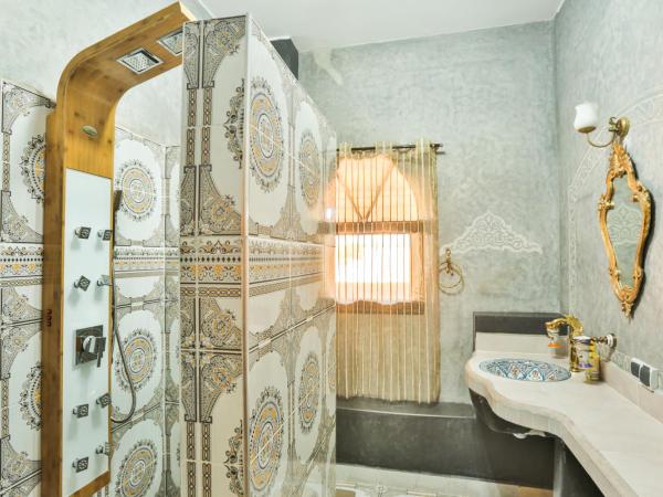 Maison Kasba Bonheur & Bien etre Emma & Gilles : photo 9 de la chambre chambre double deluxe