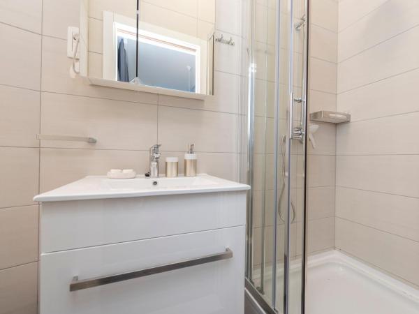 B&A Rooms Zadar : photo 8 de la chambre chambre lit king-size