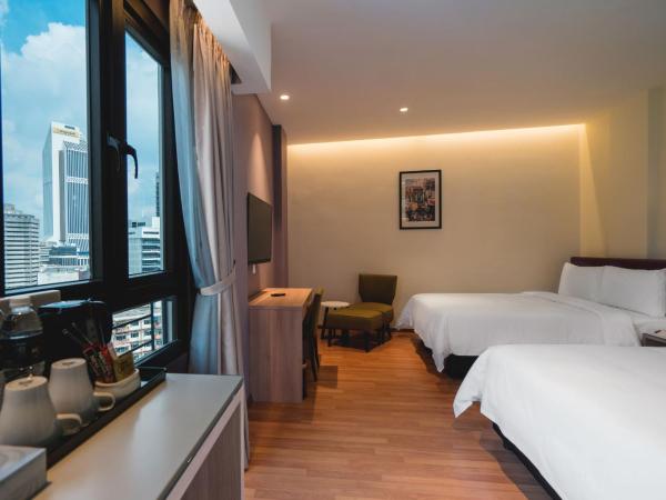 MPalace Hotel KL : photo 4 de la chambre chambre familiale quadruple