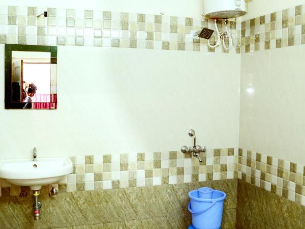 Tuk Tuk Backpackers Jaipur : photo 8 de la chambre chambre deluxe double ou lits jumeaux