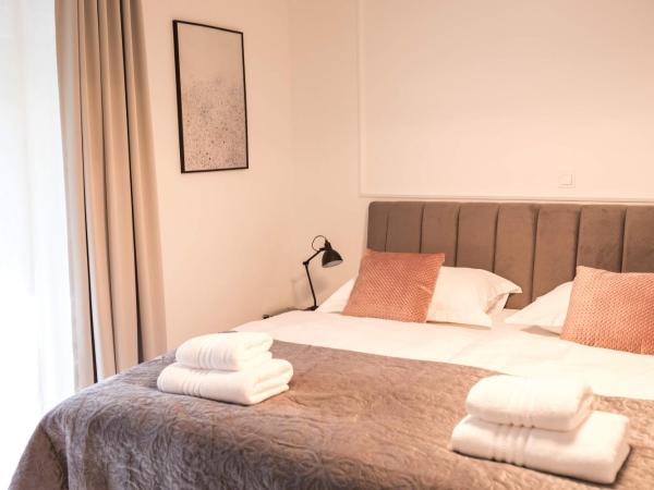 Luxury rooms with balcony : photo 2 de la chambre chambre double ou lits jumeaux supérieure avec terrasse