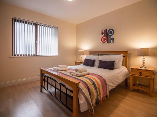 Donegan Court Aparthotel : photo 4 de la chambre chambre double avec balcon