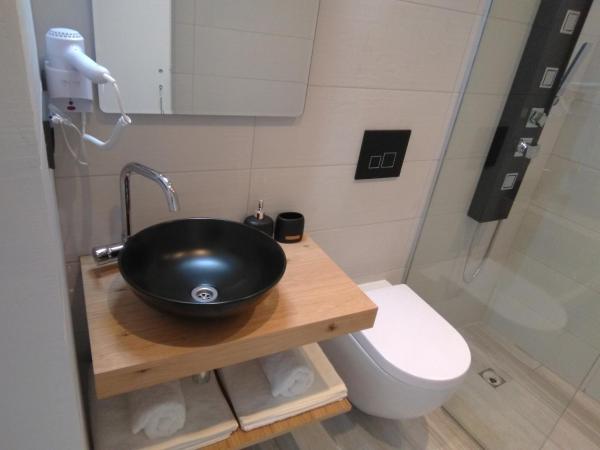 Antica Canea Luxury Rooms : photo 8 de la chambre chambre deluxe double ou lits jumeaux