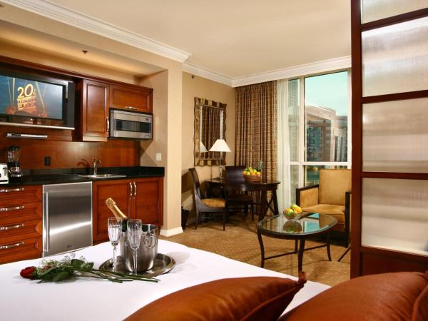 Luxury Suites International at The Signature : photo 2 de la chambre suite junior