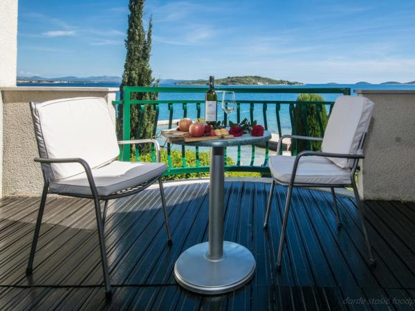 Hotel Villa Radin : photo 1 de la chambre chambre double supérieure avec balcon - vue sur mer