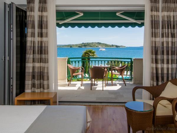 Hotel Villa Radin : photo 5 de la chambre chambre double de luxe avec balcon - vue sur mer