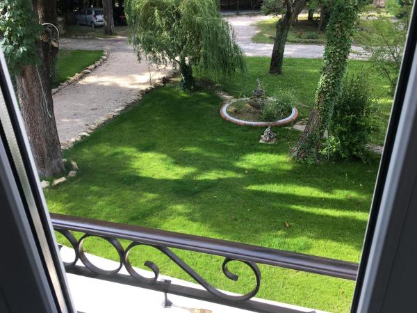 La Chapelle : photo 8 de la chambre chambre double - vue sur jardin