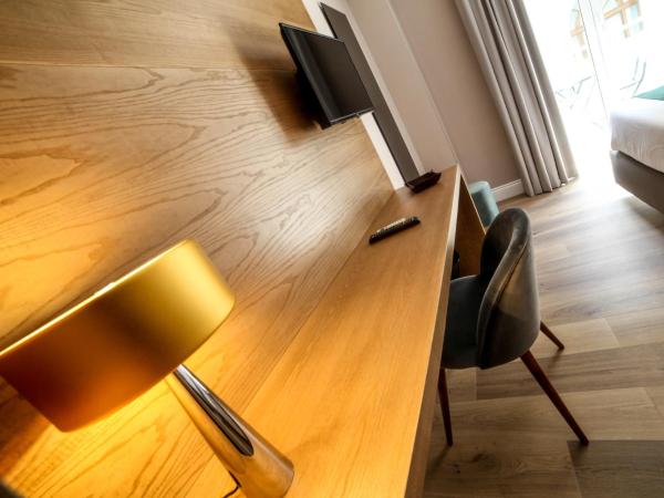 Toledo Relais - Exclusive Rooms : photo 9 de la chambre chambre lit king-size avec balcon