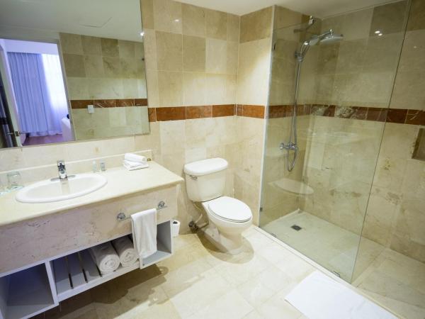 Viva Heavens by Wyndham, A Trademark All Inclusive : photo 3 de la chambre all together room, non-smoking