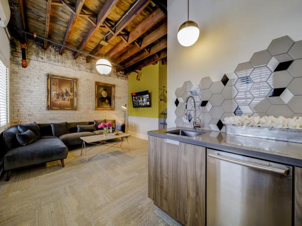 The Westlake : photo 2 de la chambre suite lit queen-size