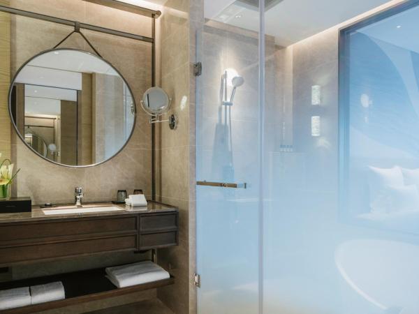 Pullman Shanghai Qingpu Excellence : photo 2 de la chambre chambre lit king-size de luxe - vue sur ville - Étage supérieur