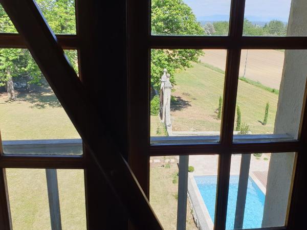 la bastide de l'adrech : photo 7 de la chambre chambre double - vue sur jardin