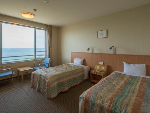 Kyukamura Shikanoshima : photo 5 de la chambre twin room with shared bathroom - sea view - non-smoking