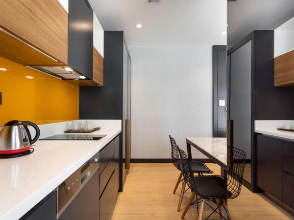 Nox Suite : photo 7 de la chambre suite - vue sur piscine