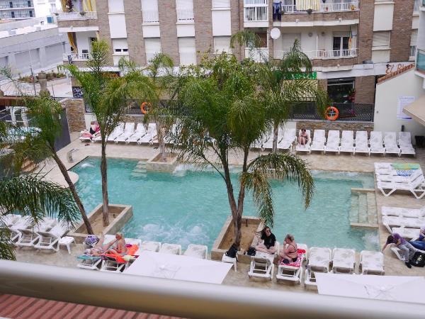 Hotel la Palmera & Spa : photo 4 de la chambre chambre double ou lits jumeaux - vue sur piscine