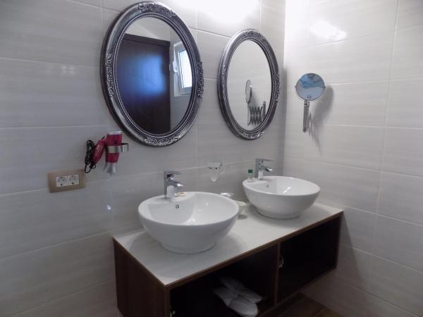 Souvlakis Pool Suites (S.P.S) : photo 5 de la chambre appartement - vue sur piscine