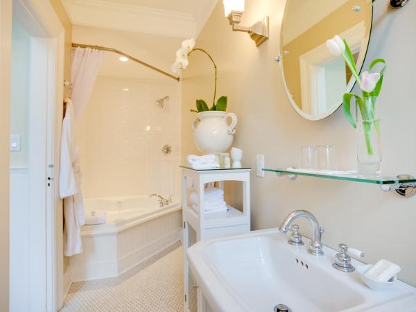 Fairholme Manor Inn : photo 4 de la chambre chambre lit queen-size