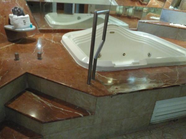 Hotel Mexicali : photo 7 de la chambre suite avec baignoire spa