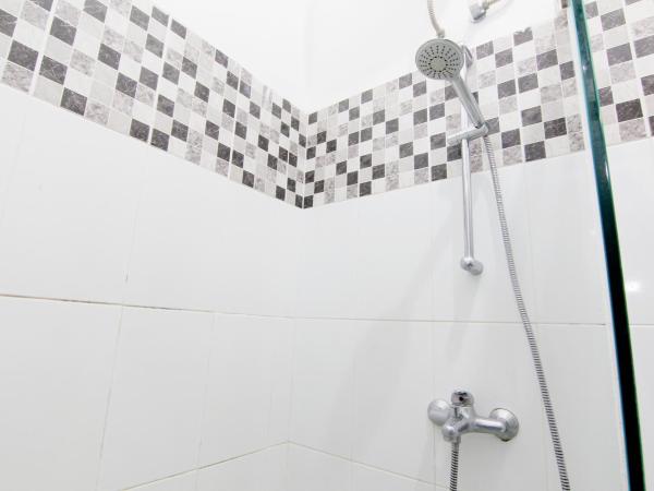 Embe Joglo Homestay : photo 8 de la chambre chambre double standard