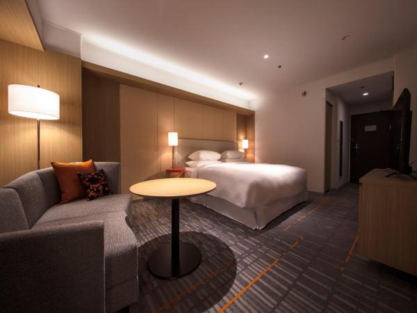 Sheraton Miyako Hotel Osaka : photo 3 de la chambre premium floor deluxe double room - non-smoking