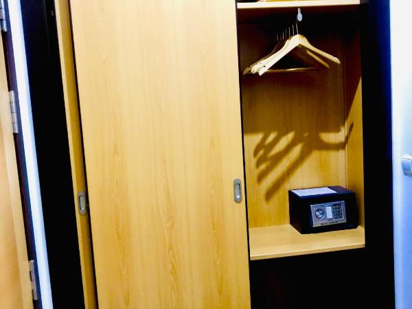 Hotel de Los Faroles : photo 9 de la chambre chambre triple