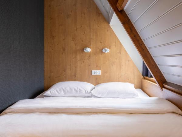 Bunk Hotel Utrecht : photo 3 de la chambre chambre superposés pour 3 personnes