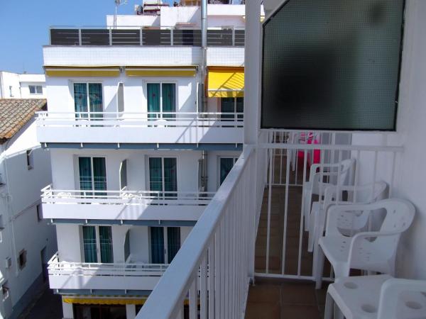 Hotel Simeon : photo 4 de la chambre chambre double ou lits jumeaux avec balcon