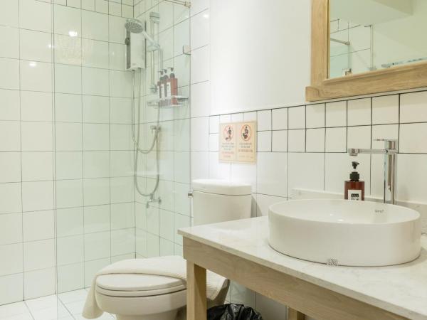 Amaka Bed and Breakfast : photo 8 de la chambre suite junior avec terrasse